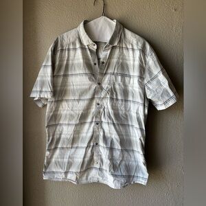KUHL Shirt Mens XL Extra Large Gray Short Sleeve Button Up Outdoor Hike Camp